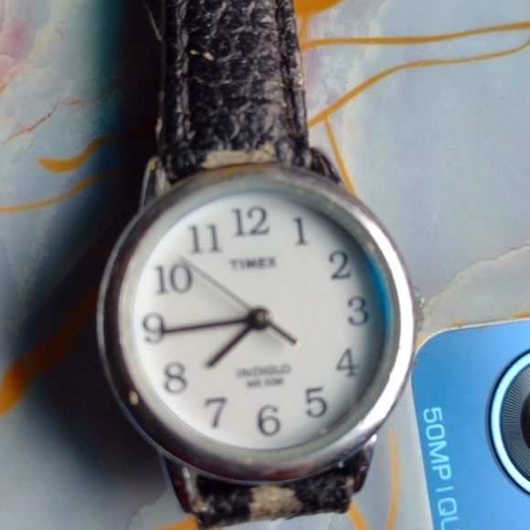 Timex Accessories - 🦋 Timex Indiglo Silver/White Leather Easy Reader Women's Watch